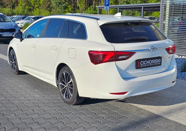 Toyota Avensis cena 44900 przebieg: 170841, rok produkcji 2018 z Lędziny małe 781